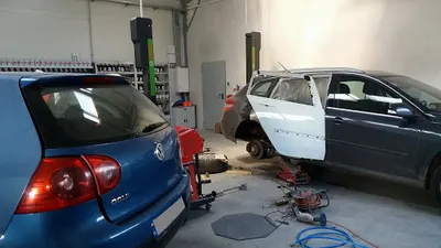 AutoFix Sp z oo Blacharstwo-Lakiernictwo samochodowe Koszalin